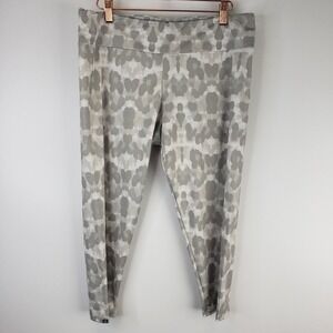 Onzie Gray Camo Cropped Leggings SZ‎ XL